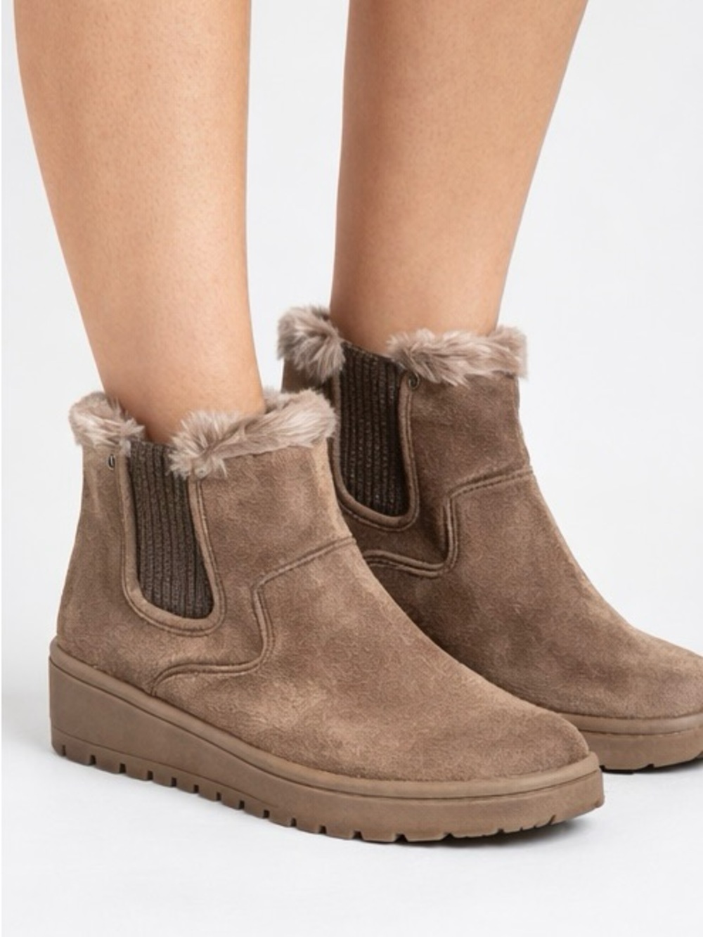 Women’s Brown Fur-Lined Ankle Boots - Size 9